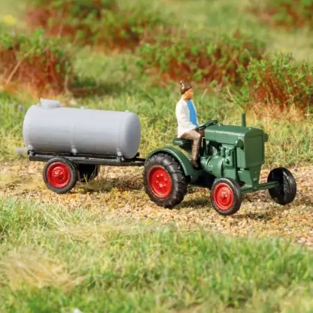 Auhagen 43697 Deutz-Schlepper F1M414 mit Anhänger